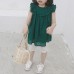 Cô gái trẻ em dễ thương rắn màu ren công chúa